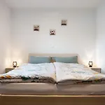 Holiday home Speicherhaeuschen Maike Geeste